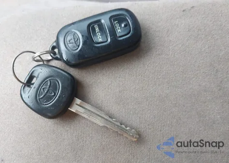 2006 Toyota Corolla Le from USA, damaged, VIN 1NXBR32E36Z585789